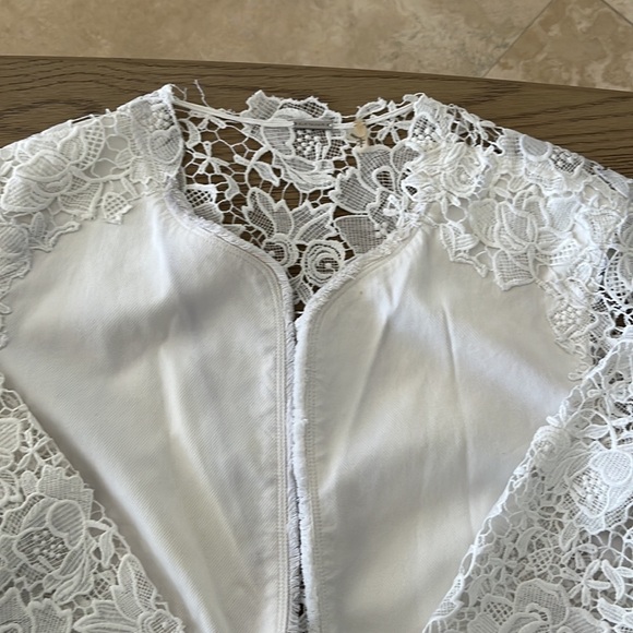 Elie Tahari Lace Overcoat - Picture 2 of 5